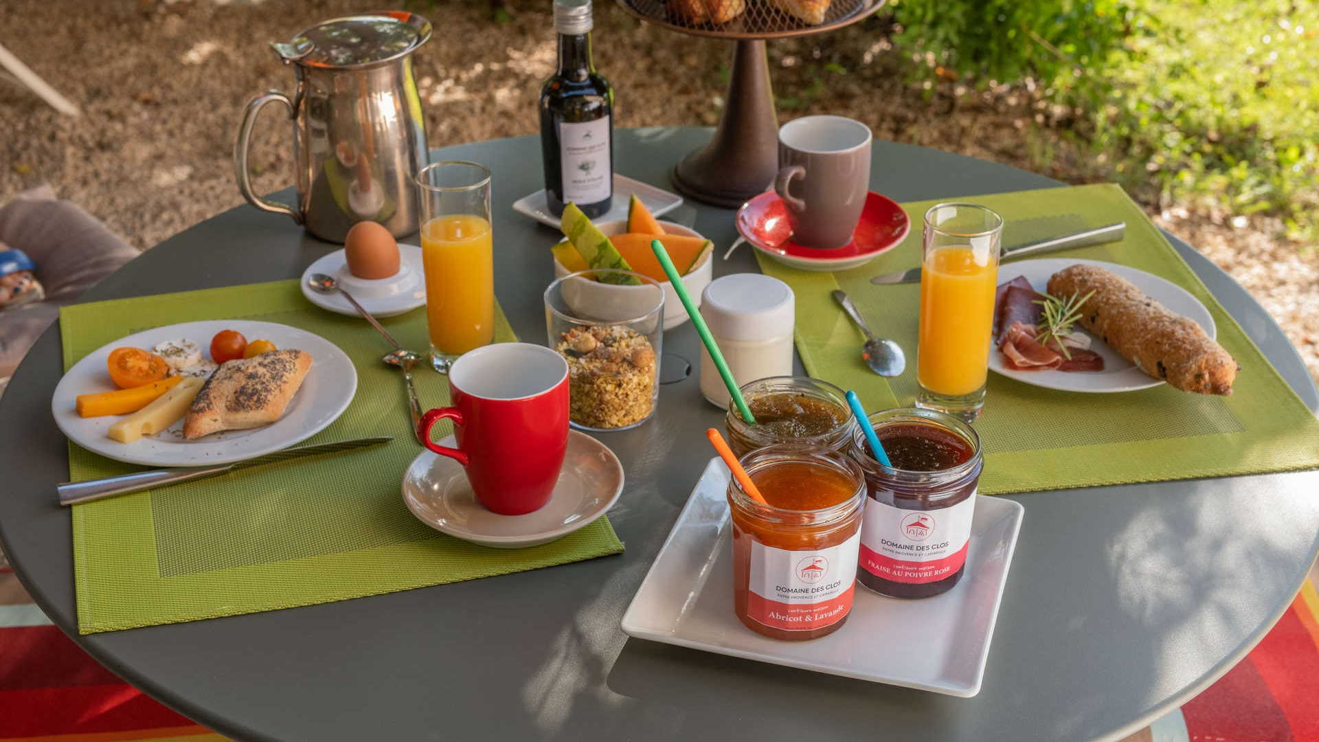 petit-déjeuner - hotel arles et alentours - Domaine des Clos